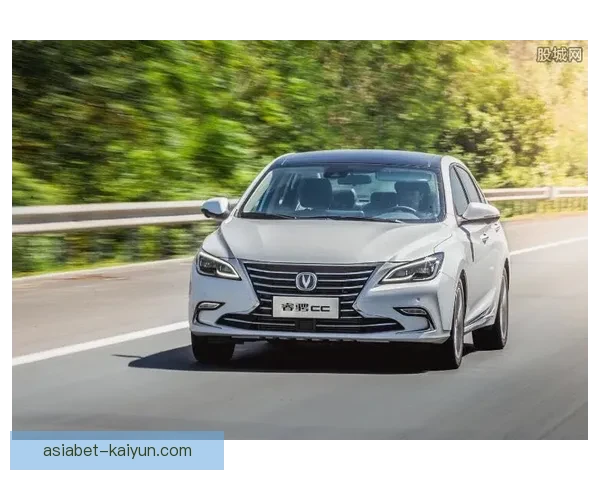 多萨里盘带风格特点解析：技术细腻突破犀利